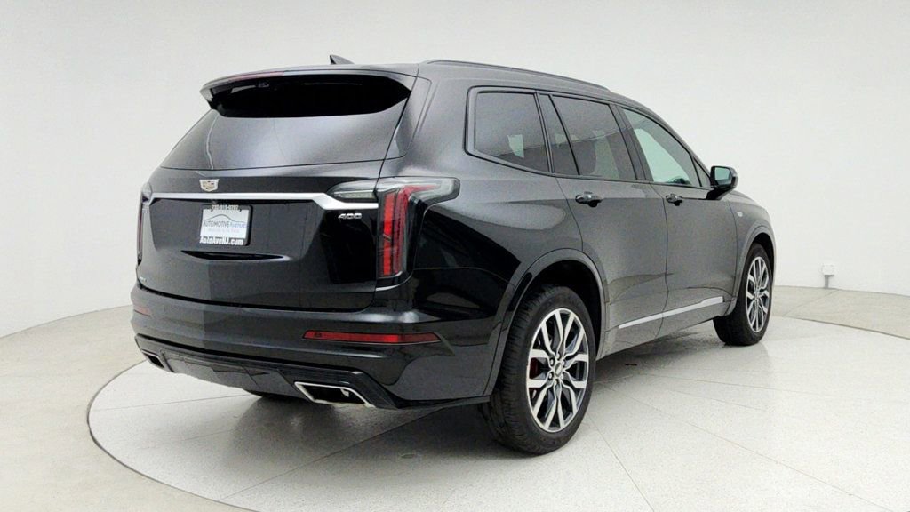 Used 2024 Cadillac XT6 Sport w/ Technology Package image 5