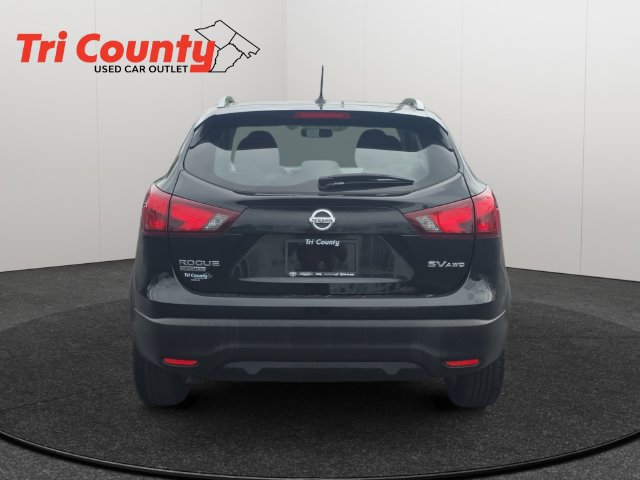 Used 2017 Nissan Rogue Sport SV AWD/4WD image 7
