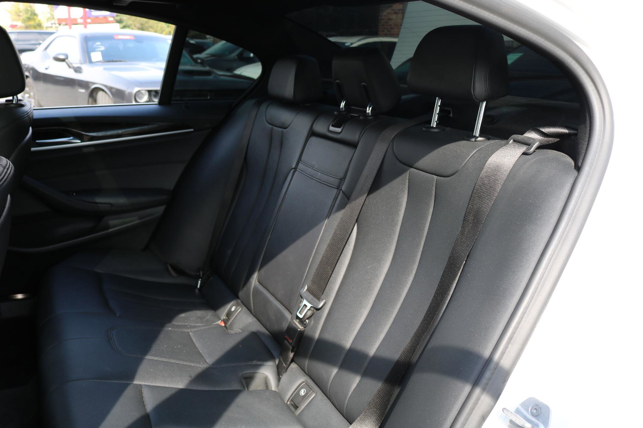 Used 2020 BMW 530i xDrive w/ Convenience Package AWD/4WD image 39