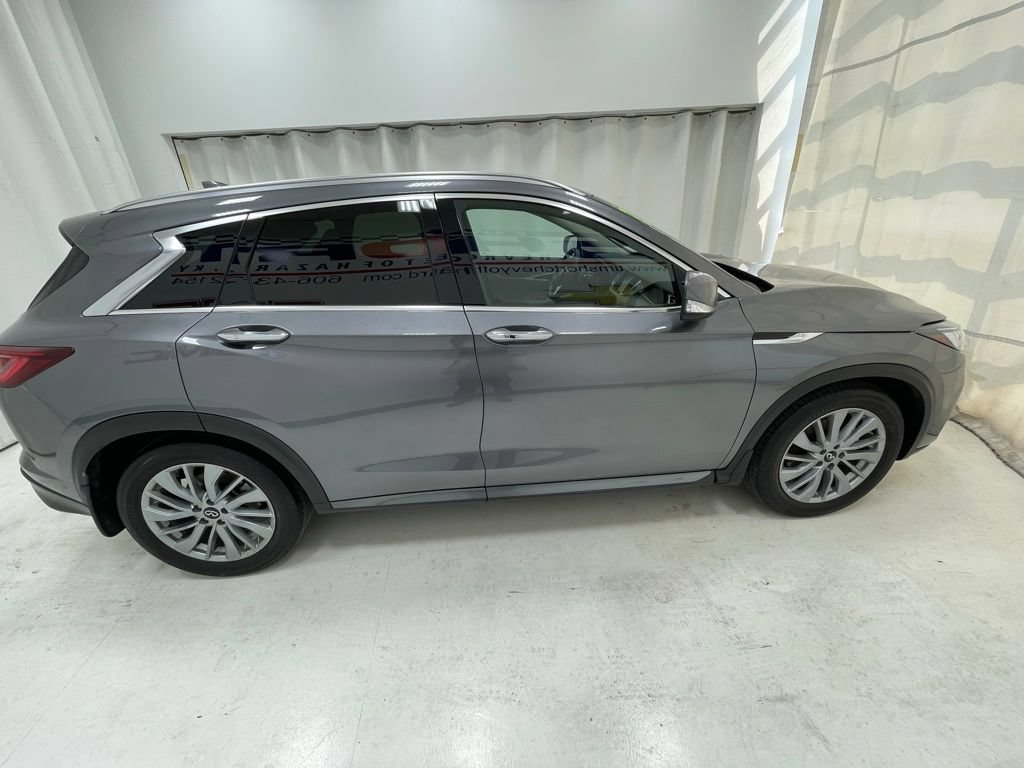 Used 2023 INFINITI QX50 Luxe AWD/4WD image 4