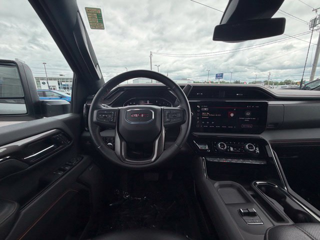 Used 2024 GMC Sierra 2500 AT4 AWD/4WD image 18