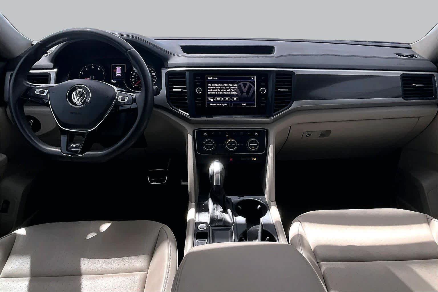 Used 2020 Volkswagen Atlas SE w/ Panoramic Sunroof Package FWD image 16