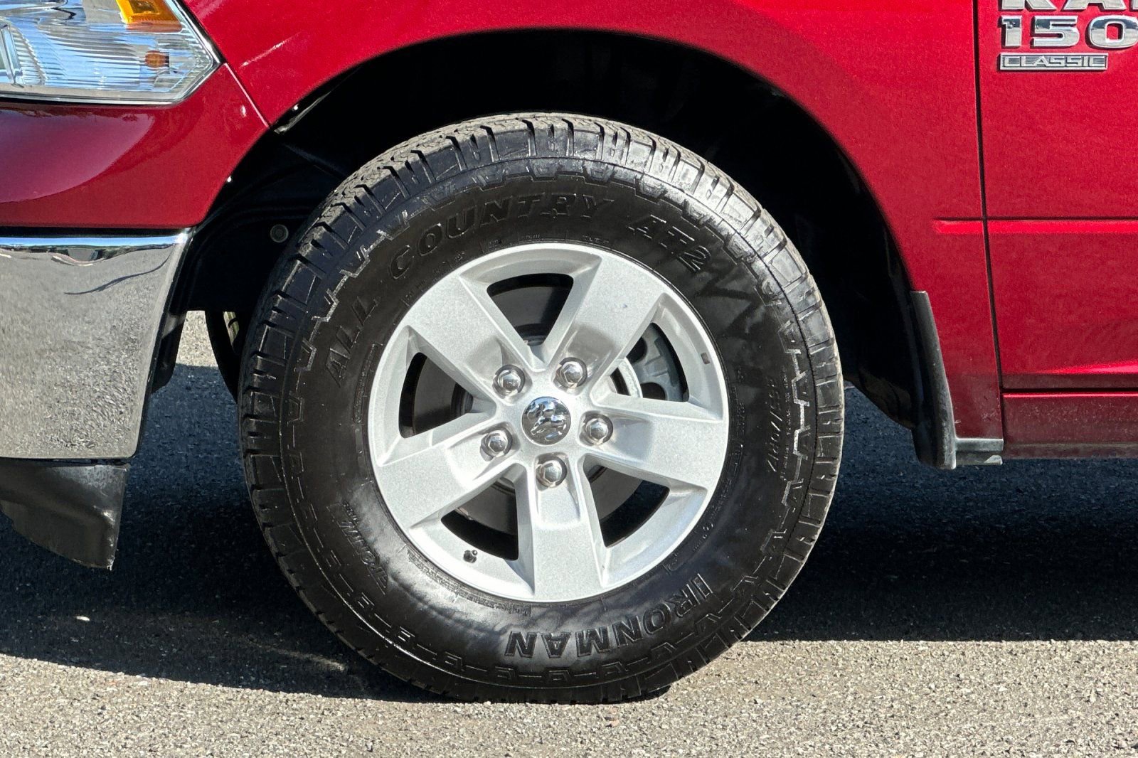 Used 2022 RAM 1500 Classic SLT image 23
