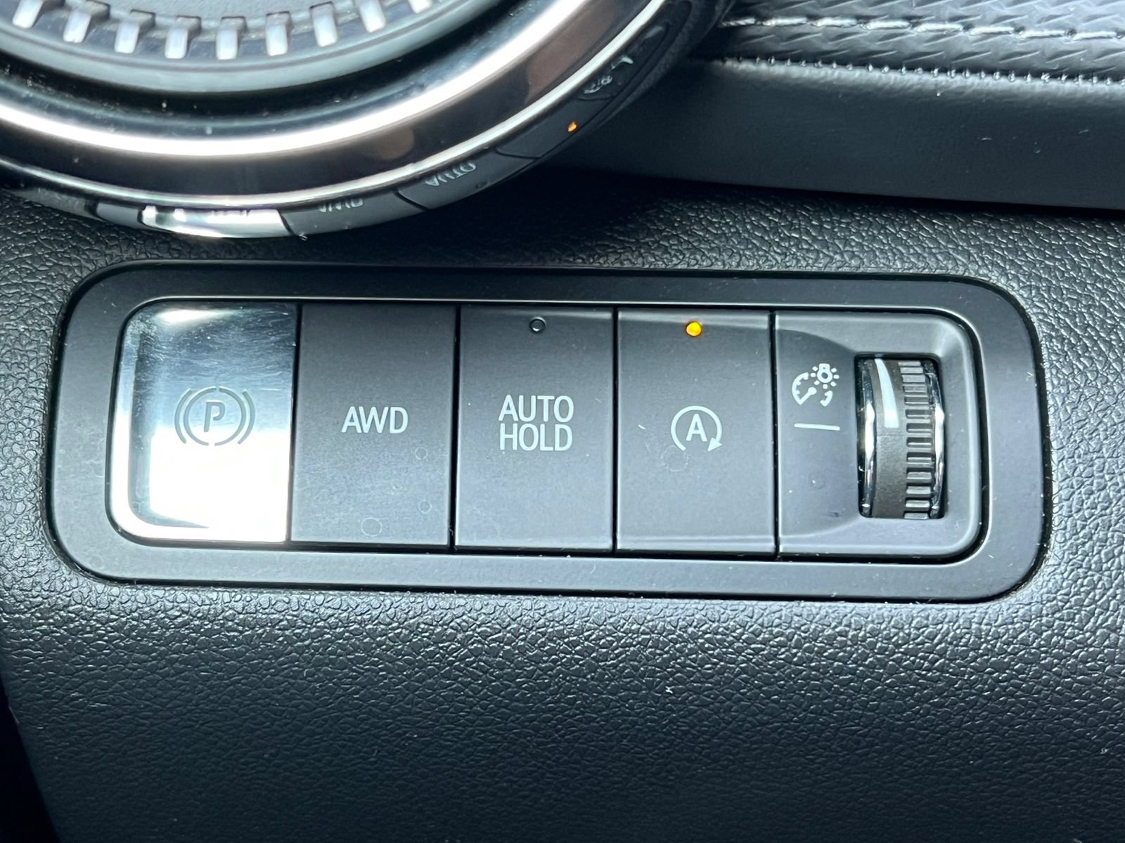 Used 2025 Chevrolet Equinox LT AWD/4WD image 7