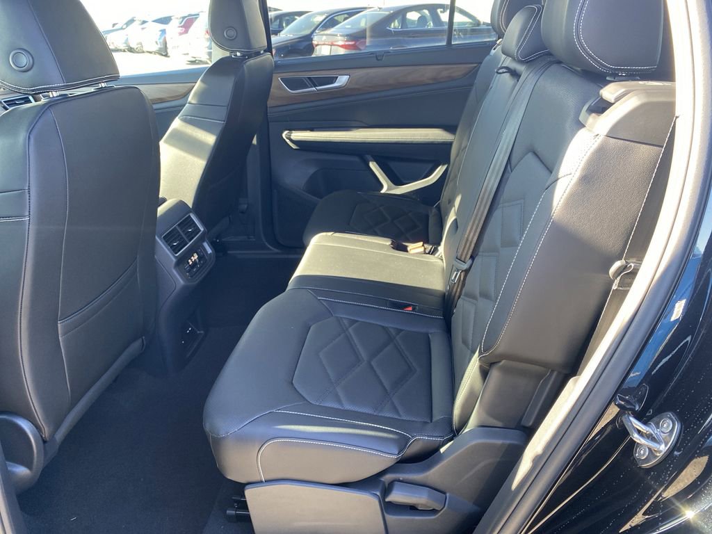 New 2026 Volkswagen Atlas SE image 30