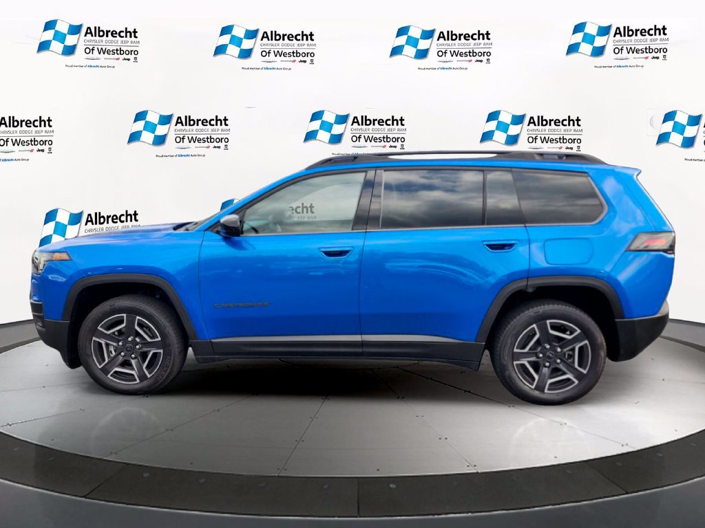 Used 2026 Jeep Cherokee Laredo AWD/4WD image 2