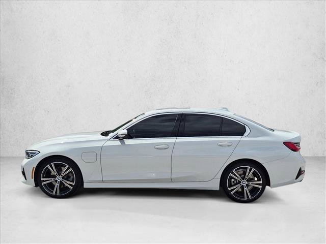 Used 2021 BMW 330e w/ Premium Package RWD image 9