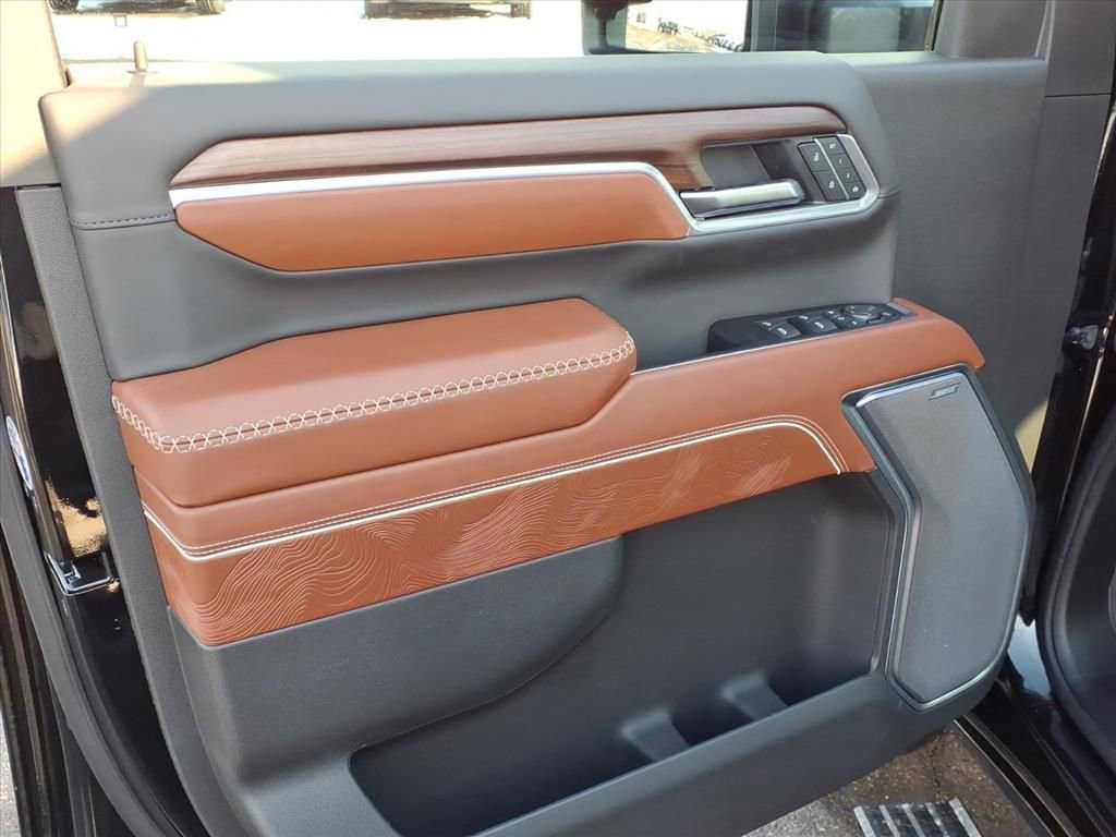 New 2026 GMC Sierra 2500 Denali Ultimate w/ Max Trailering Package image 4