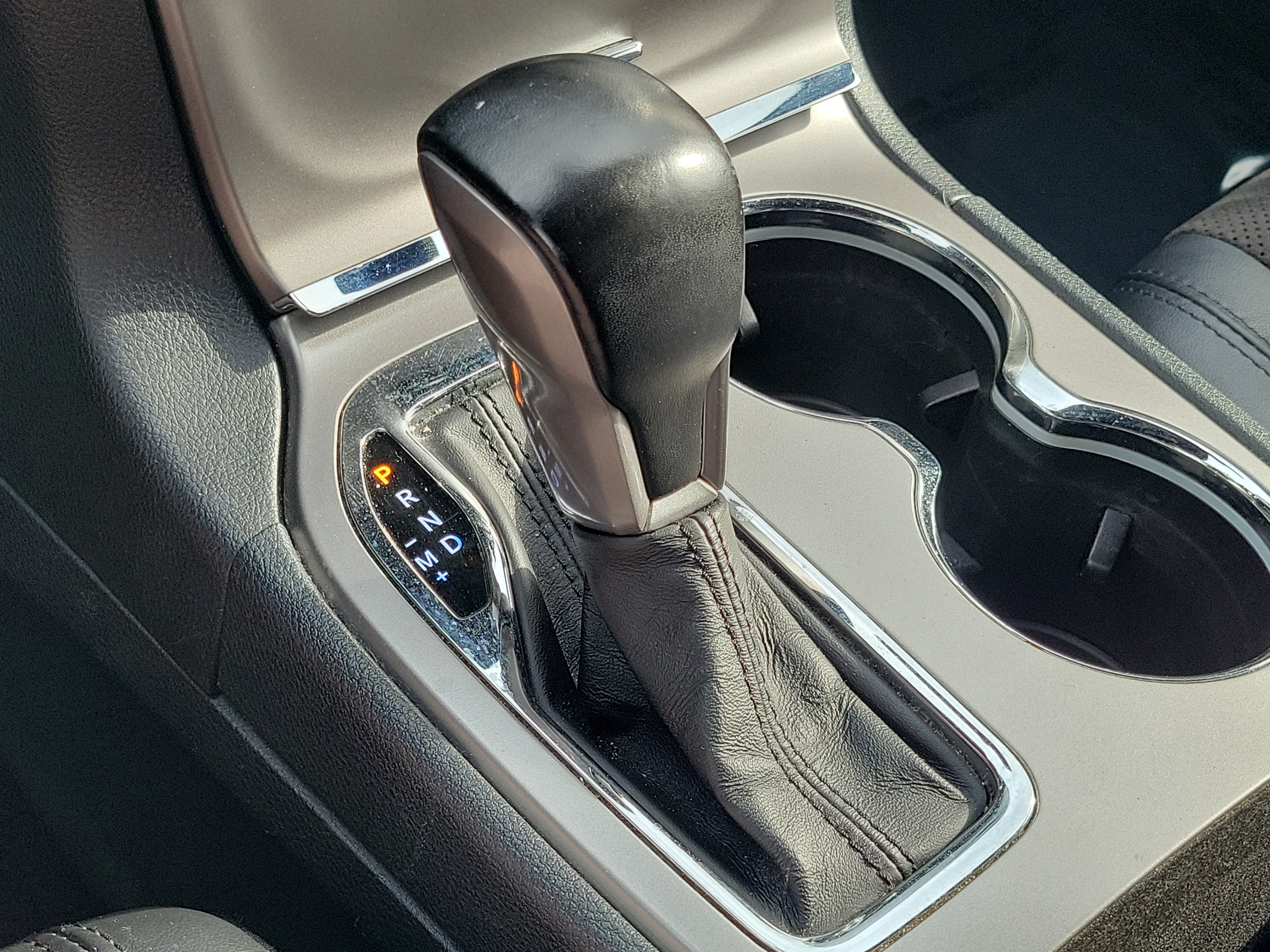 Used 2020 Jeep Grand Cherokee Altitude AWD/4WD image 33