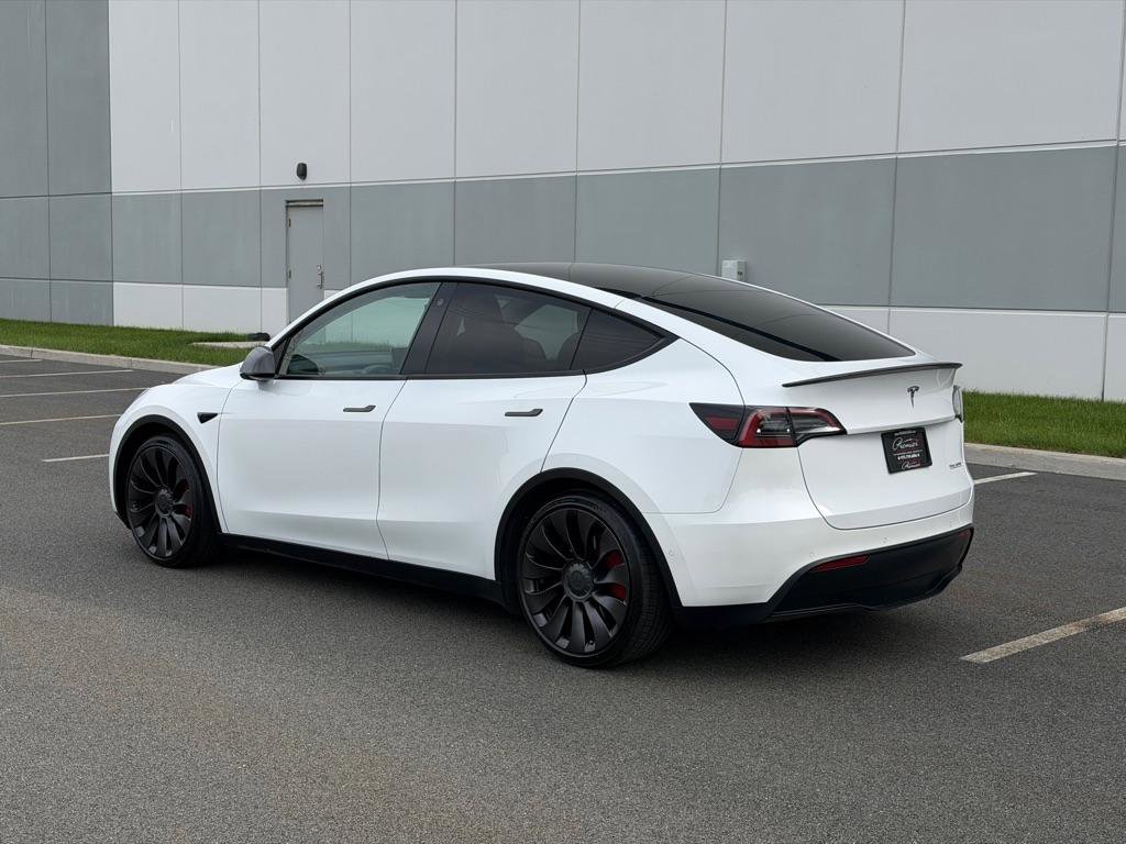 Used 2022 Tesla Model Y Performance AWD/4WD image 9