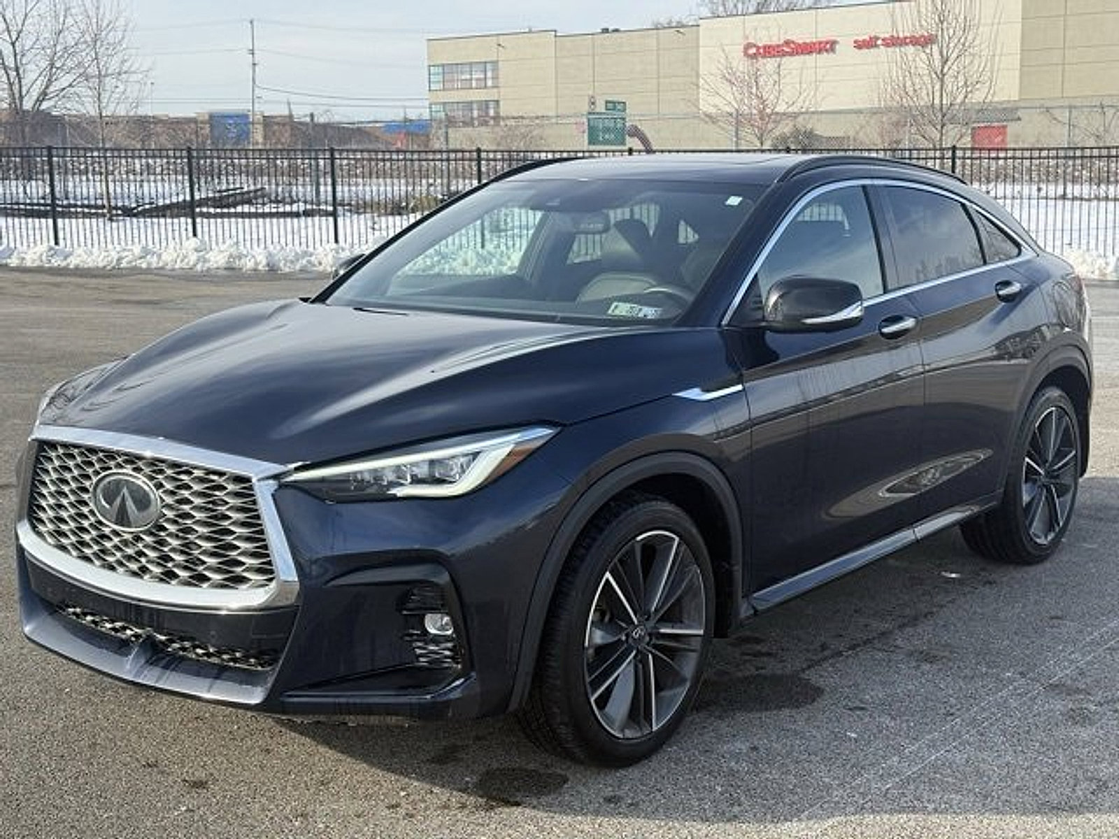 Certified 2023 INFINITI QX55 Essential image 3