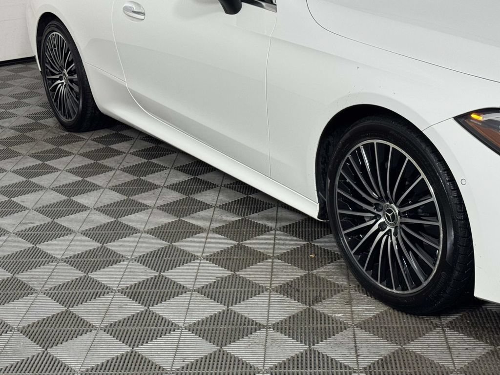 Used 2024 Mercedes-Benz CLE 300 4MATIC Cabriolet image 12