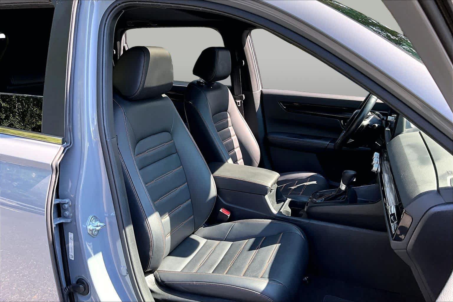 Used 2024 Honda CR-V Sport Touring image 9