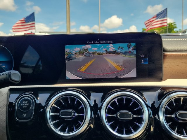 Used 2023 Mercedes-Benz CLA 250 image 27
