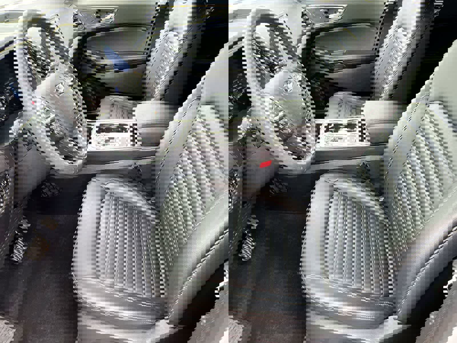 Used 2024 Ford Edge SEL w/ Convenience Package image 10