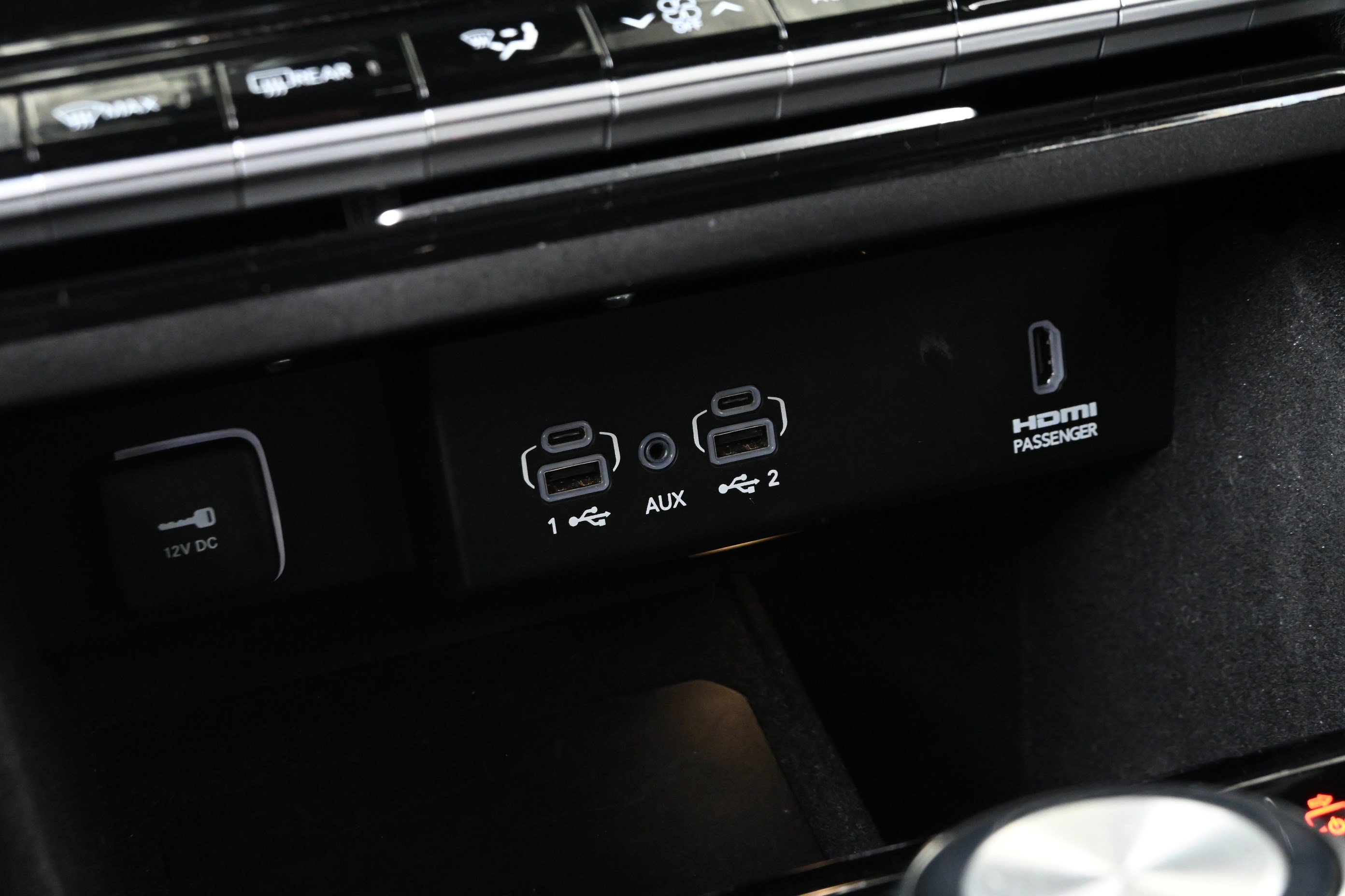 Used 2023 Jeep Wagoneer 4WD w/ Convenience Group I image 25