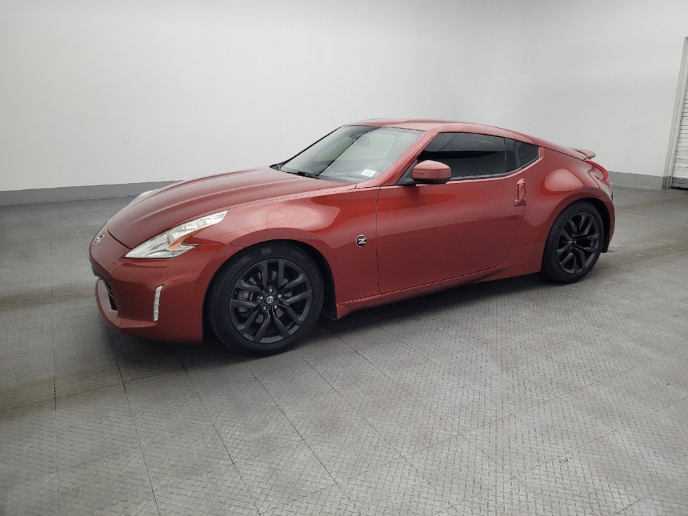 Used 2016 Nissan 370Z Coupe image 2