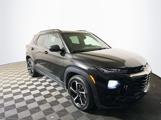 Used 2021 Chevrolet TrailBlazer RS w/ Sun and Liftgate Package image 1