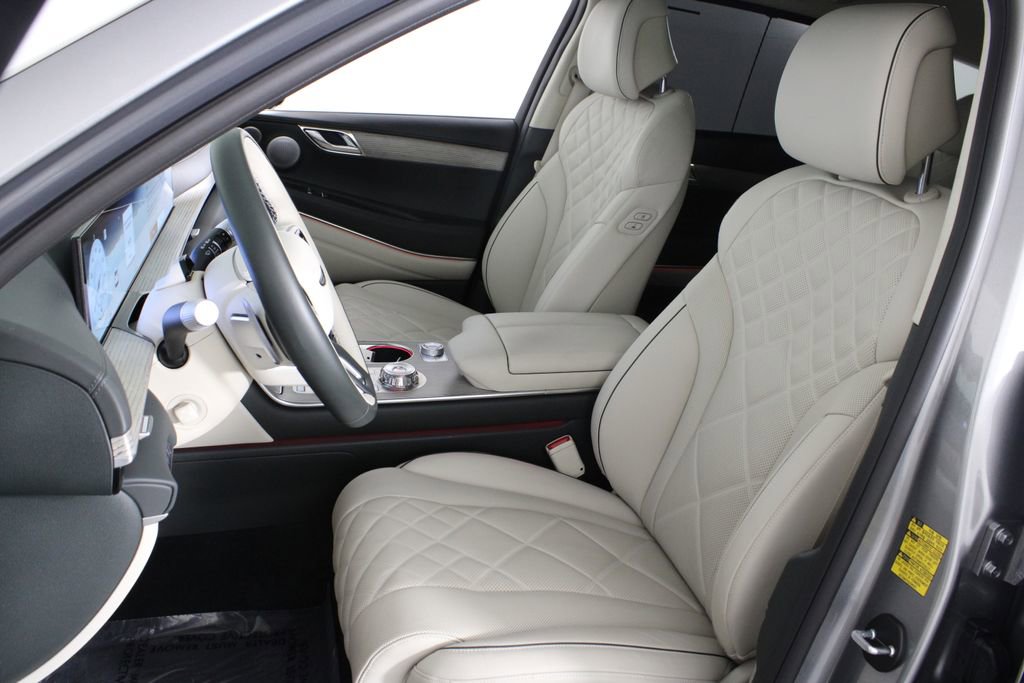 Used 2025 Genesis GV80 3.5T Prestige image 19