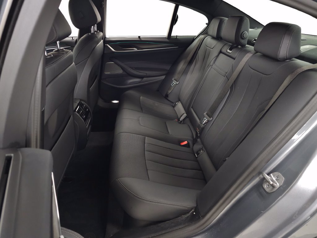 Used 2023 BMW 540i xDrive w/ Executive Package AWD/4WD image 36