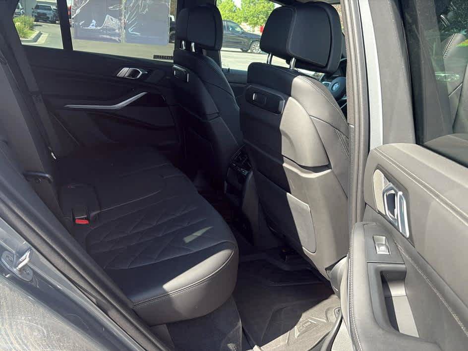 Used 2024 BMW X5 xDrive50e w/ M Sport Package AWD/4WD image 24