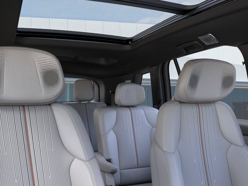 New 2027 Cadillac Vistiq Sport AWD/4WD image 25