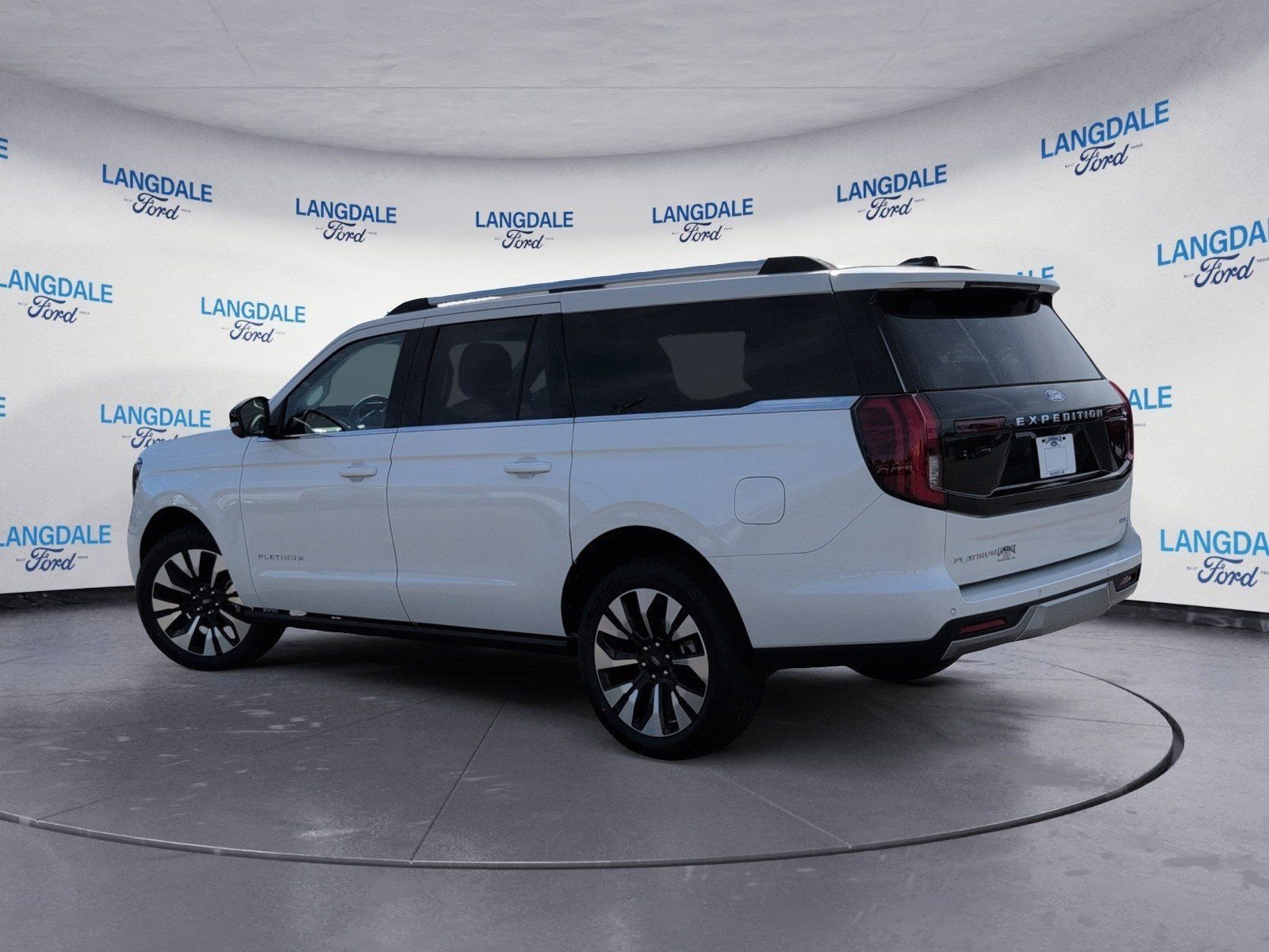 New 2026 Ford Expedition Max Platinum w/ Driver's Package image 9