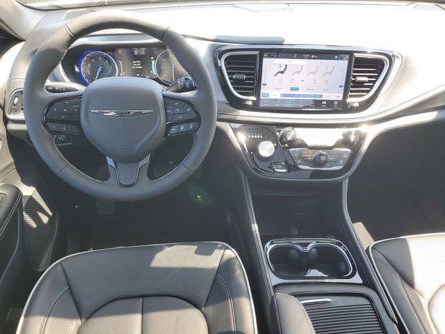 New 2026 Chrysler Pacifica Limited w/ S Appearance Package AWD/4WD image 14
