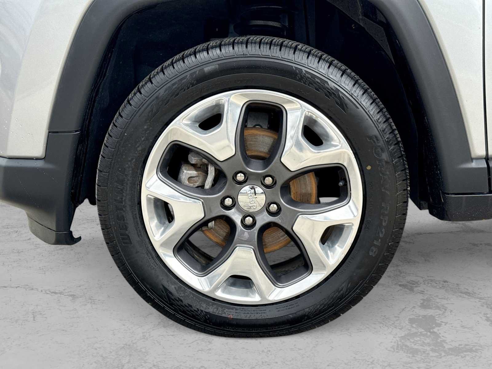 Used 2019 Jeep Compass Limited AWD/4WD image 13