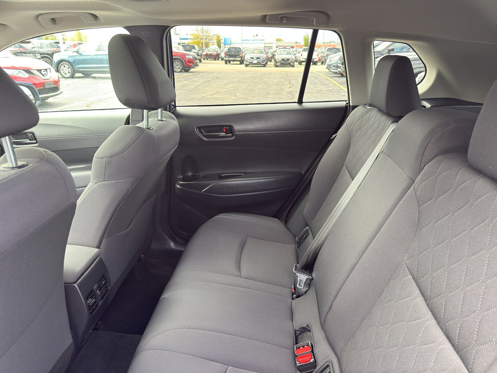 Used 2022 Toyota Corolla Cross LE image 34