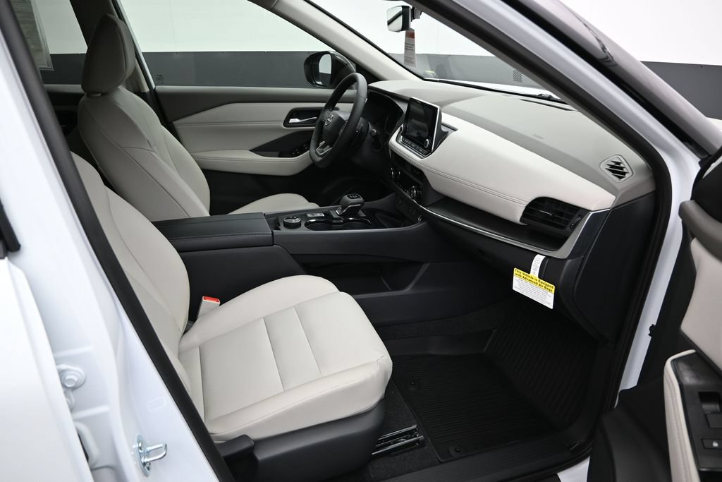 New 2026 Nissan Rogue Dark Armor AWD/4WD image 24