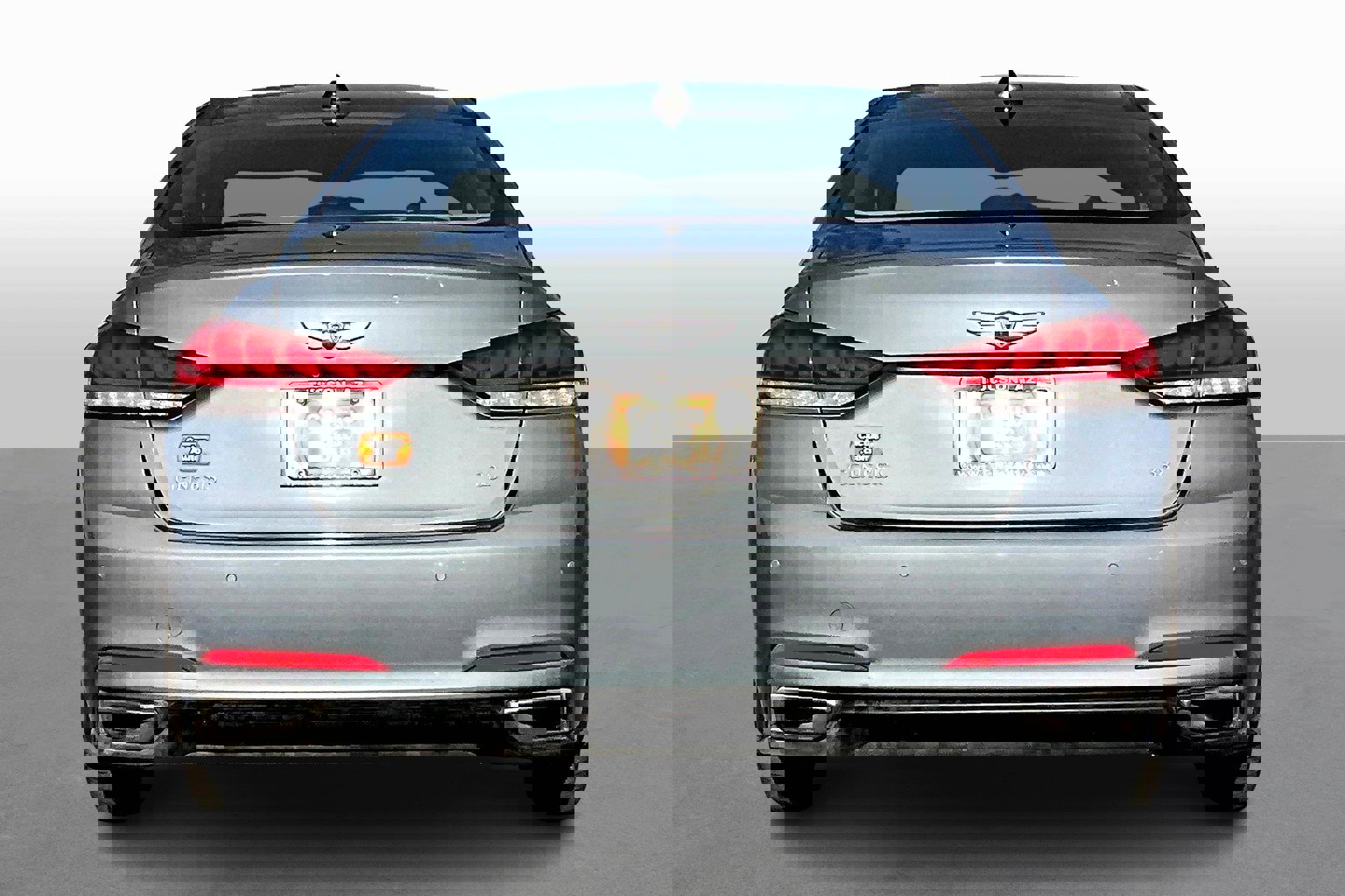 Used 2015 Hyundai Genesis 3.8 w/ Option Group 03 image 4