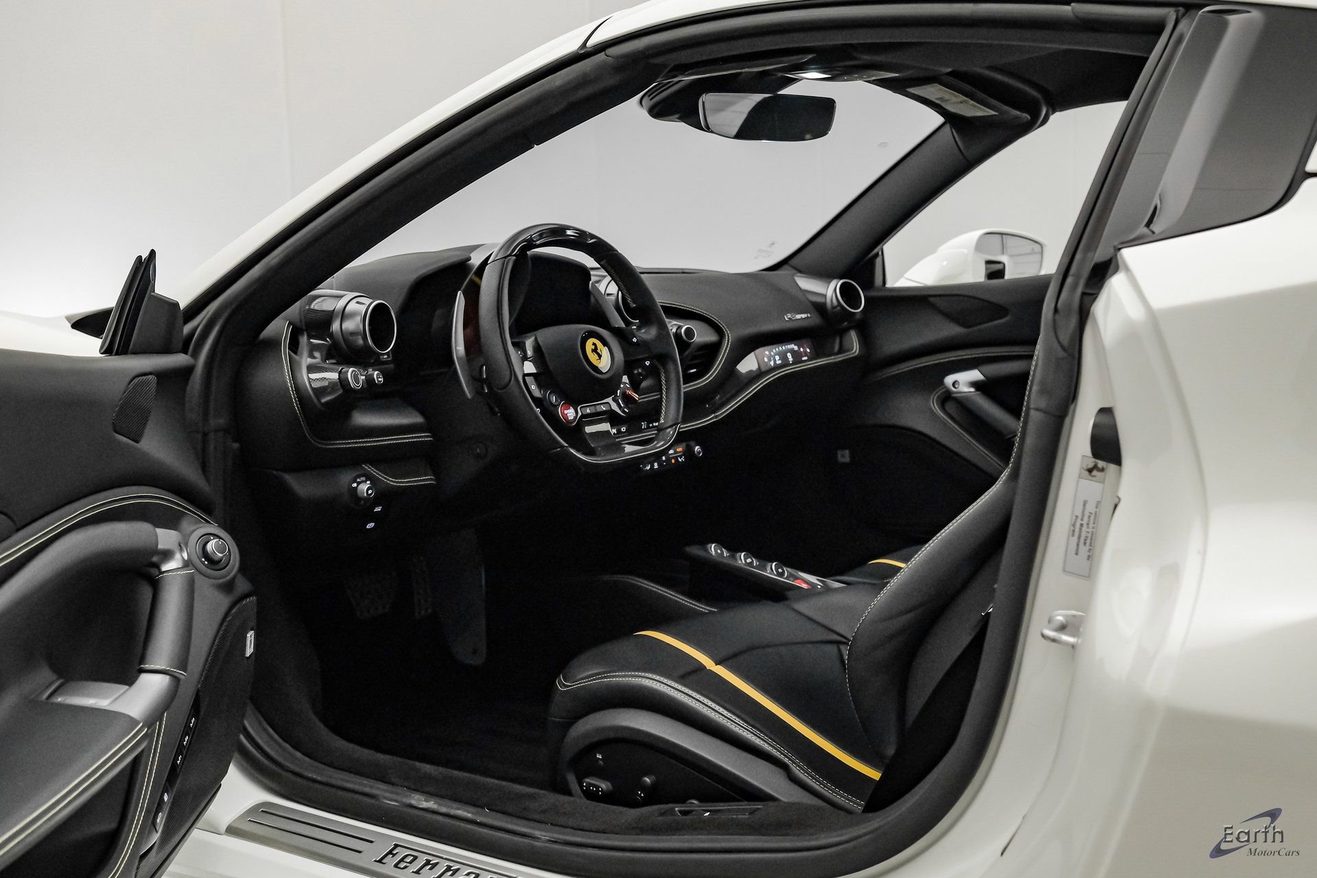 Used 2022 Ferrari F8 Tributo image 62