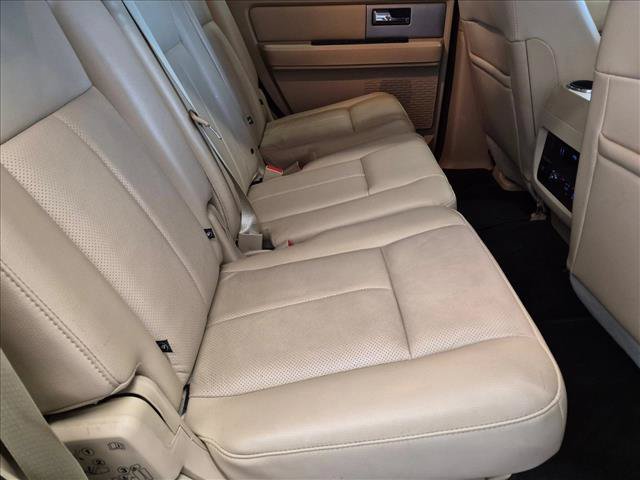 Used 2017 Ford Expedition Limited w/ Equipment Group 301A RWD image 18