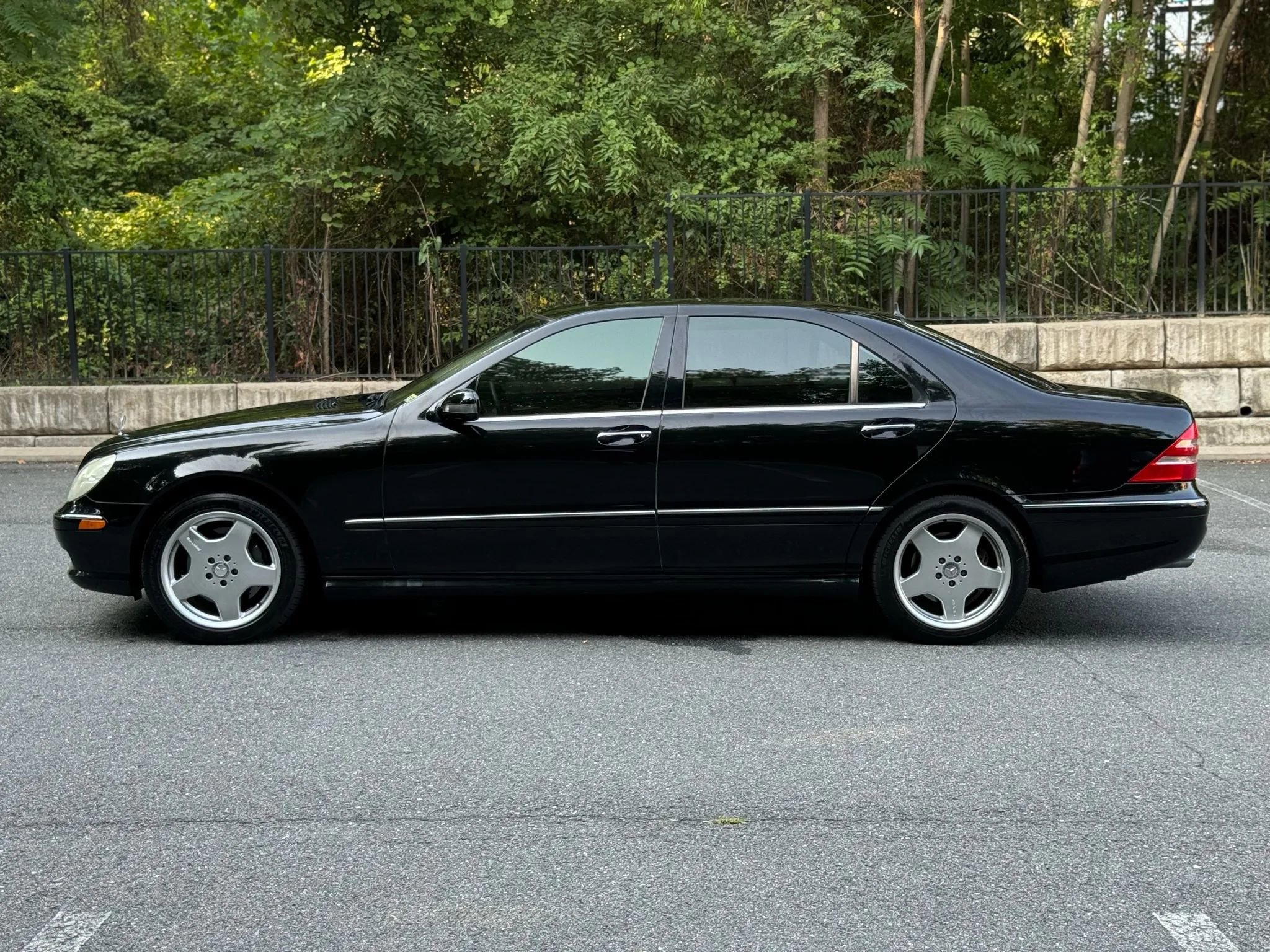 Used 2001 Mercedes-Benz S 55 AMG image 3