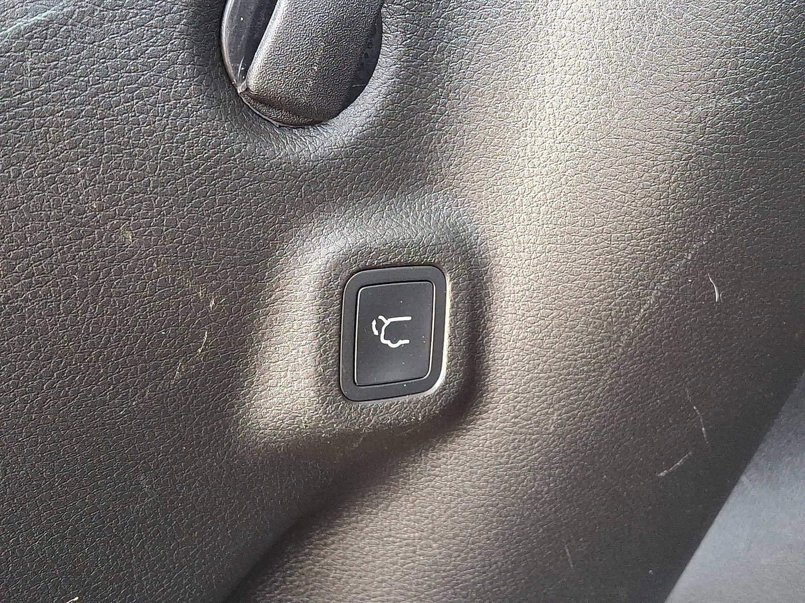 Certified 2022 Jeep Compass Latitude w/ Convenience Group image 29