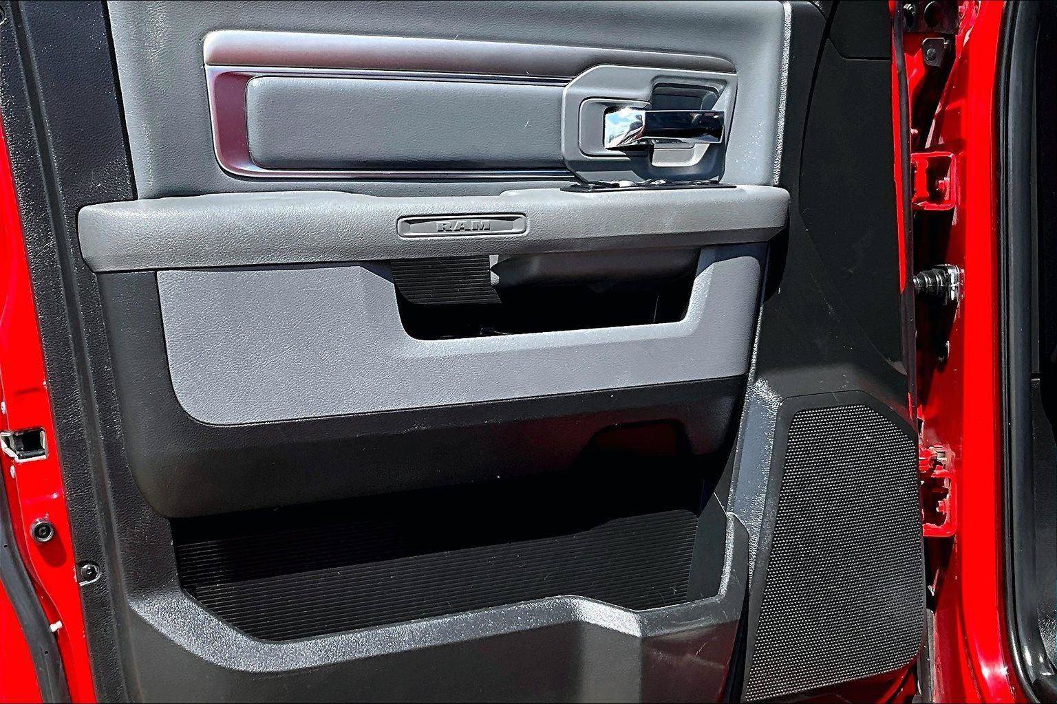 Used 2019 RAM 1500 Classic Warlock AWD/4WD image 24