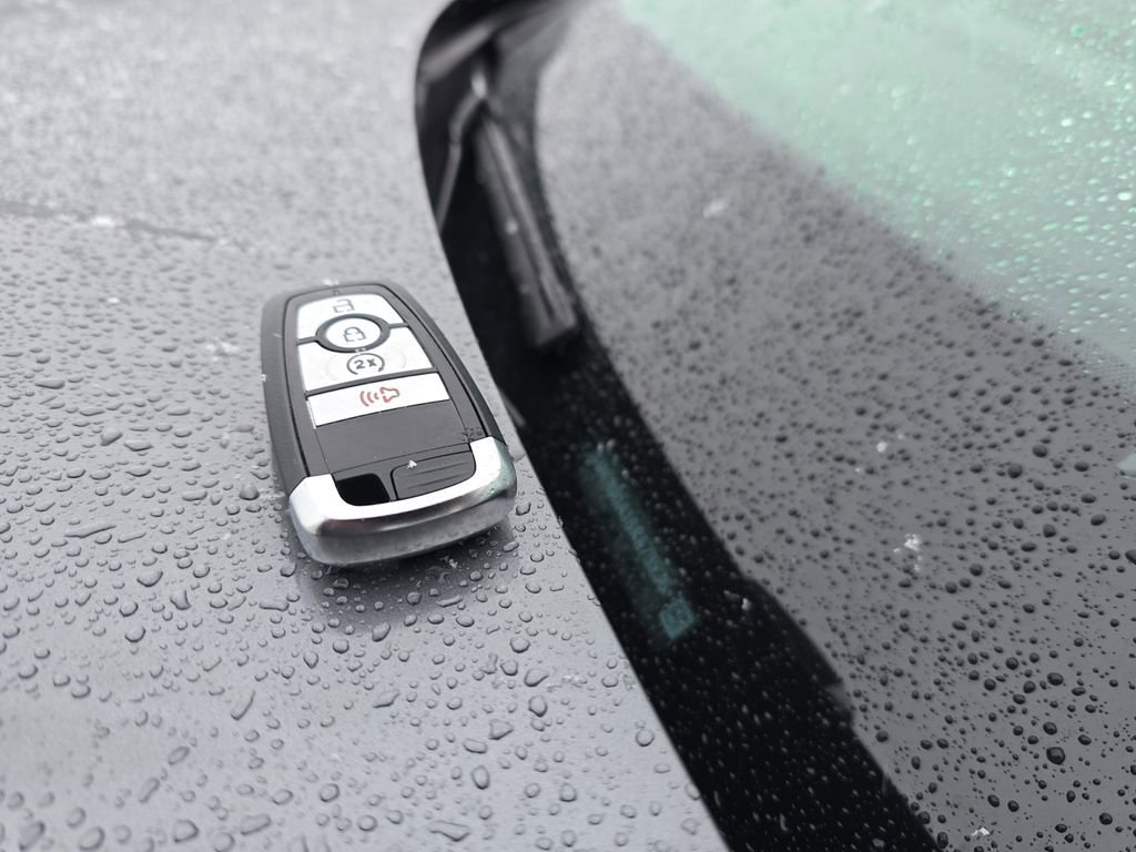 Used 2025 Ford Bronco Sport Badlands image 11