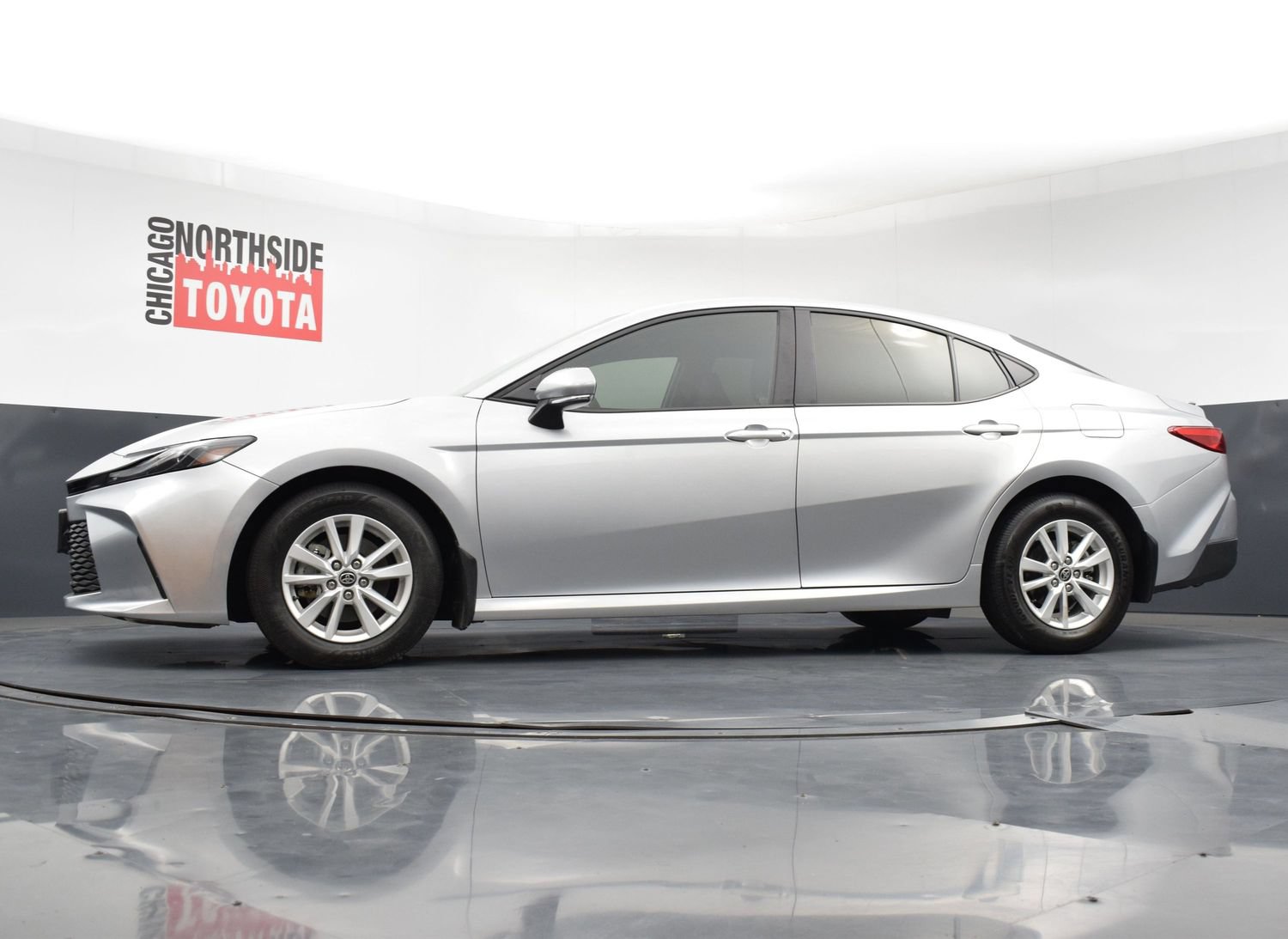Used 2025 Toyota Camry LE w/ Convenience Package FWD image 26