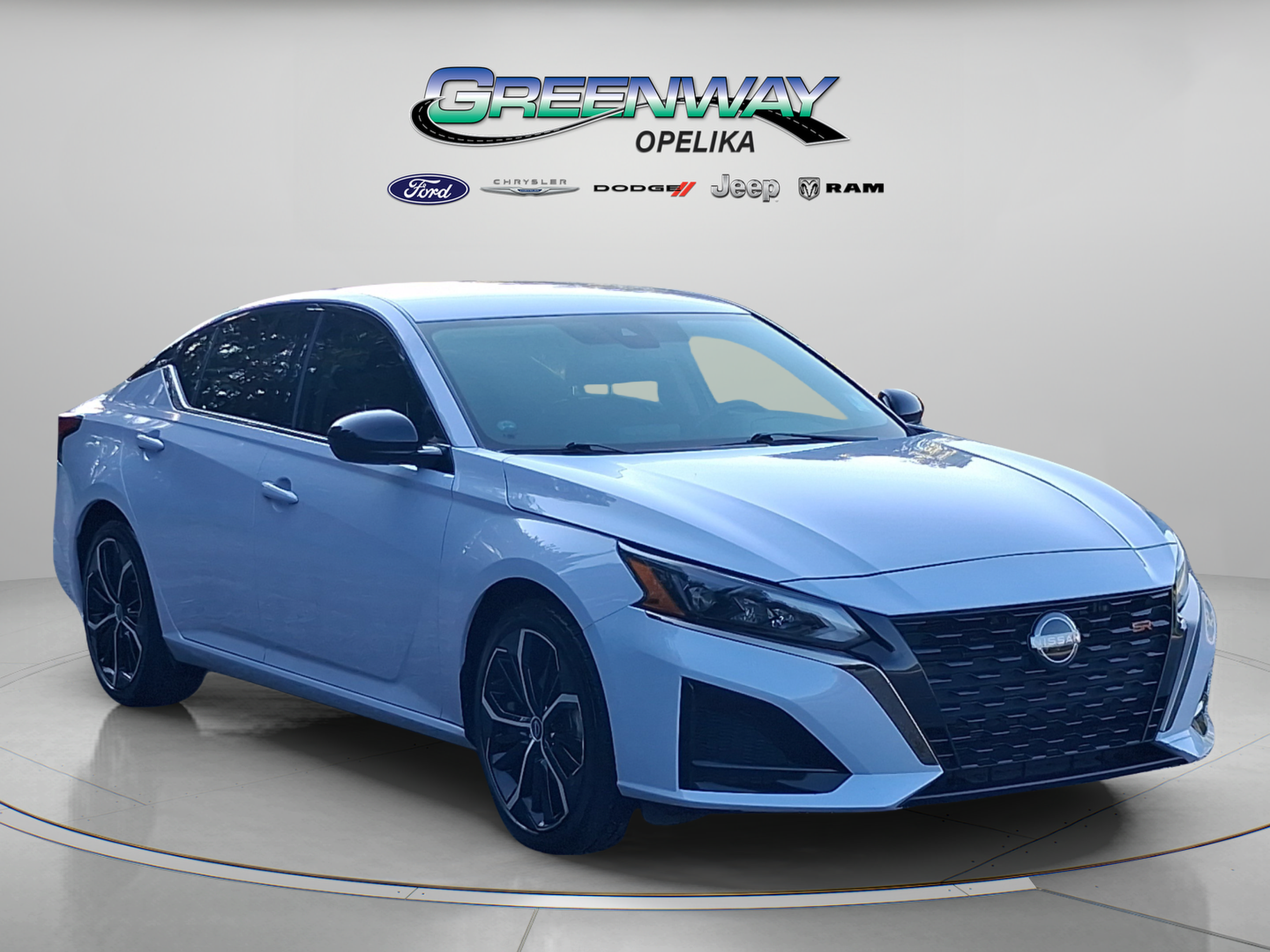 Used 2024 Nissan Altima 2.5 SR FWD image 1