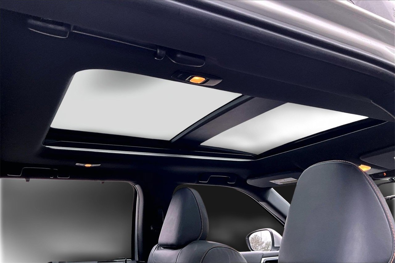 Used 2022 Mitsubishi Outlander SEL image 15