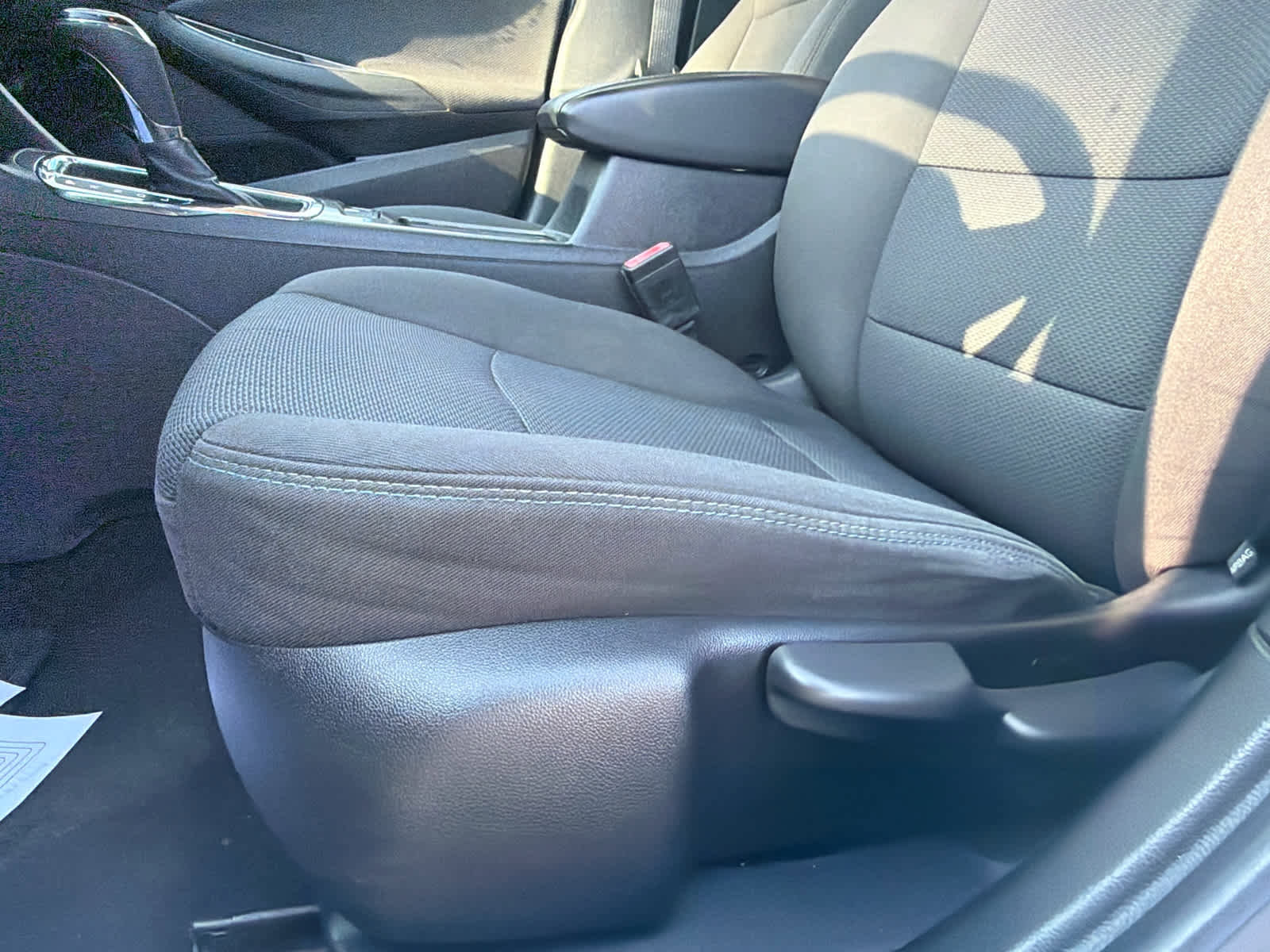 Used 2017 Chevrolet Cruze LT image 20