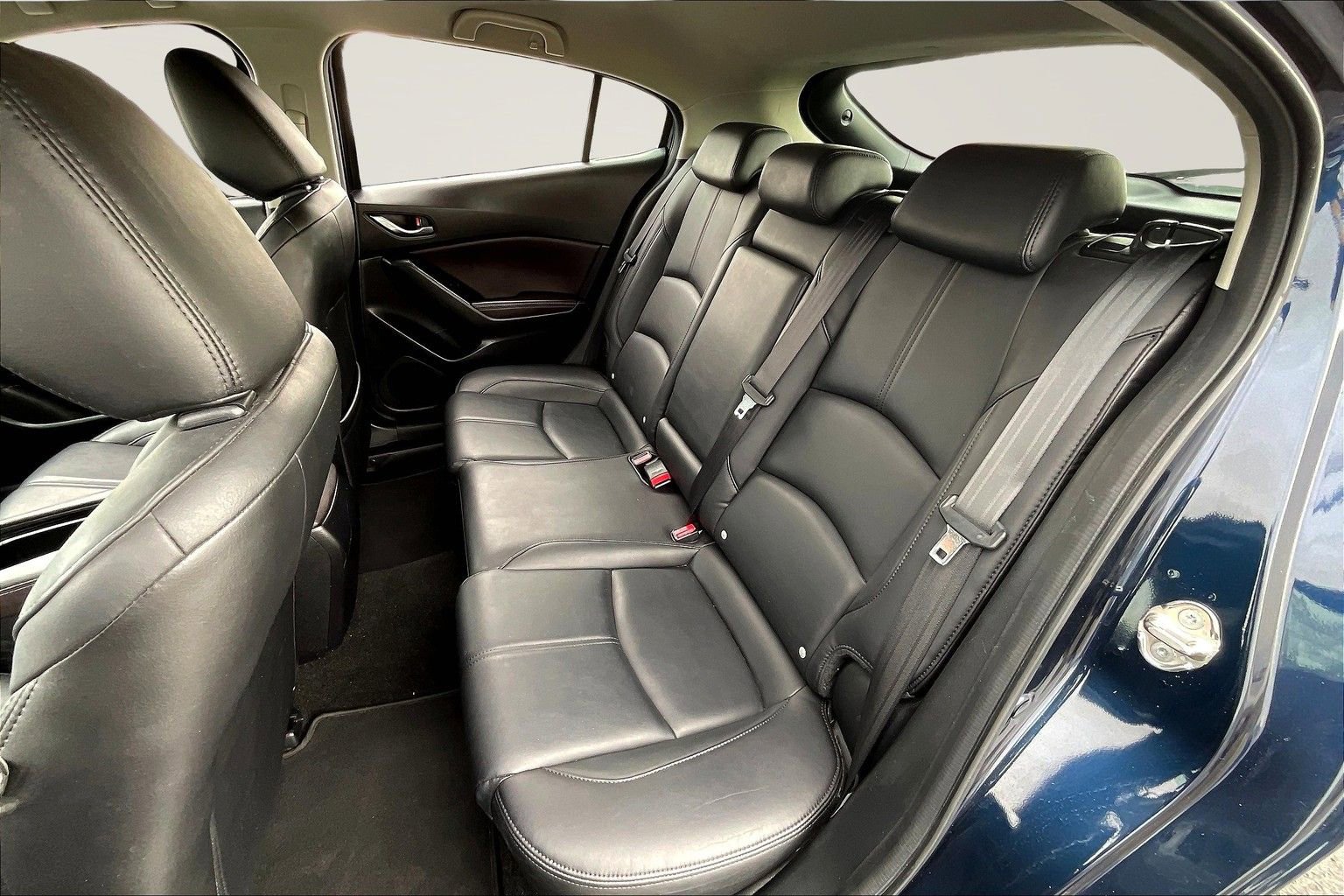 Used 2017 MAZDA MAZDA3 Touring image 26