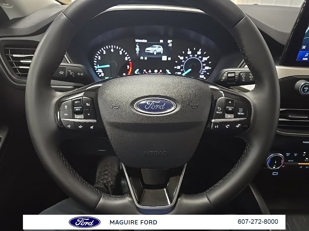 Used 2022 Ford Escape SEL image 22