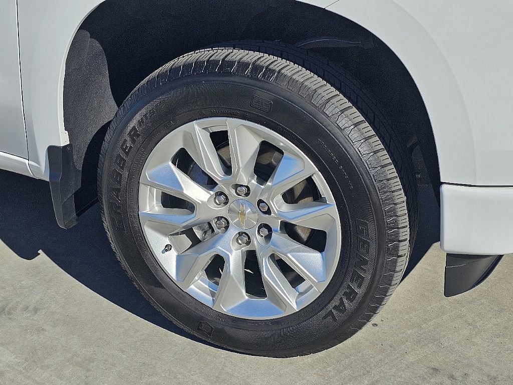 Used 2024 Chevrolet Silverado 1500 Custom image 8