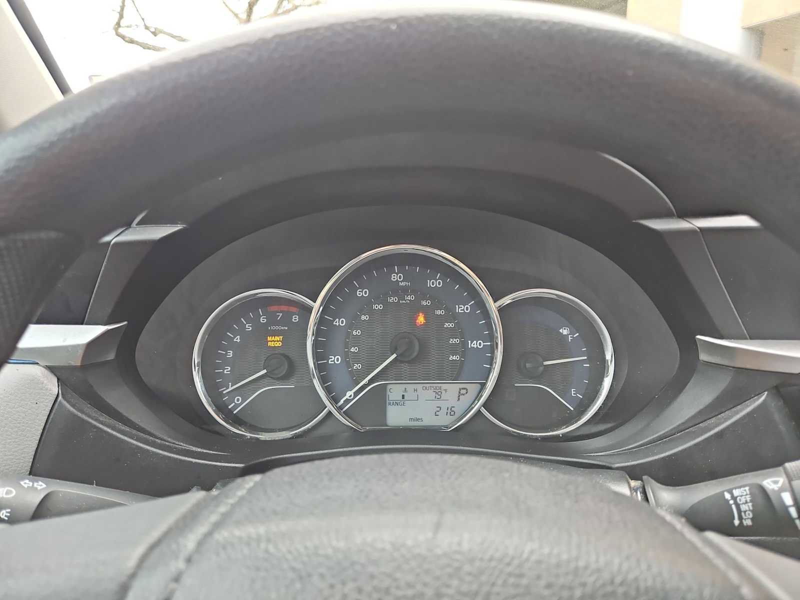 Used 2014 Toyota Corolla LE image 31