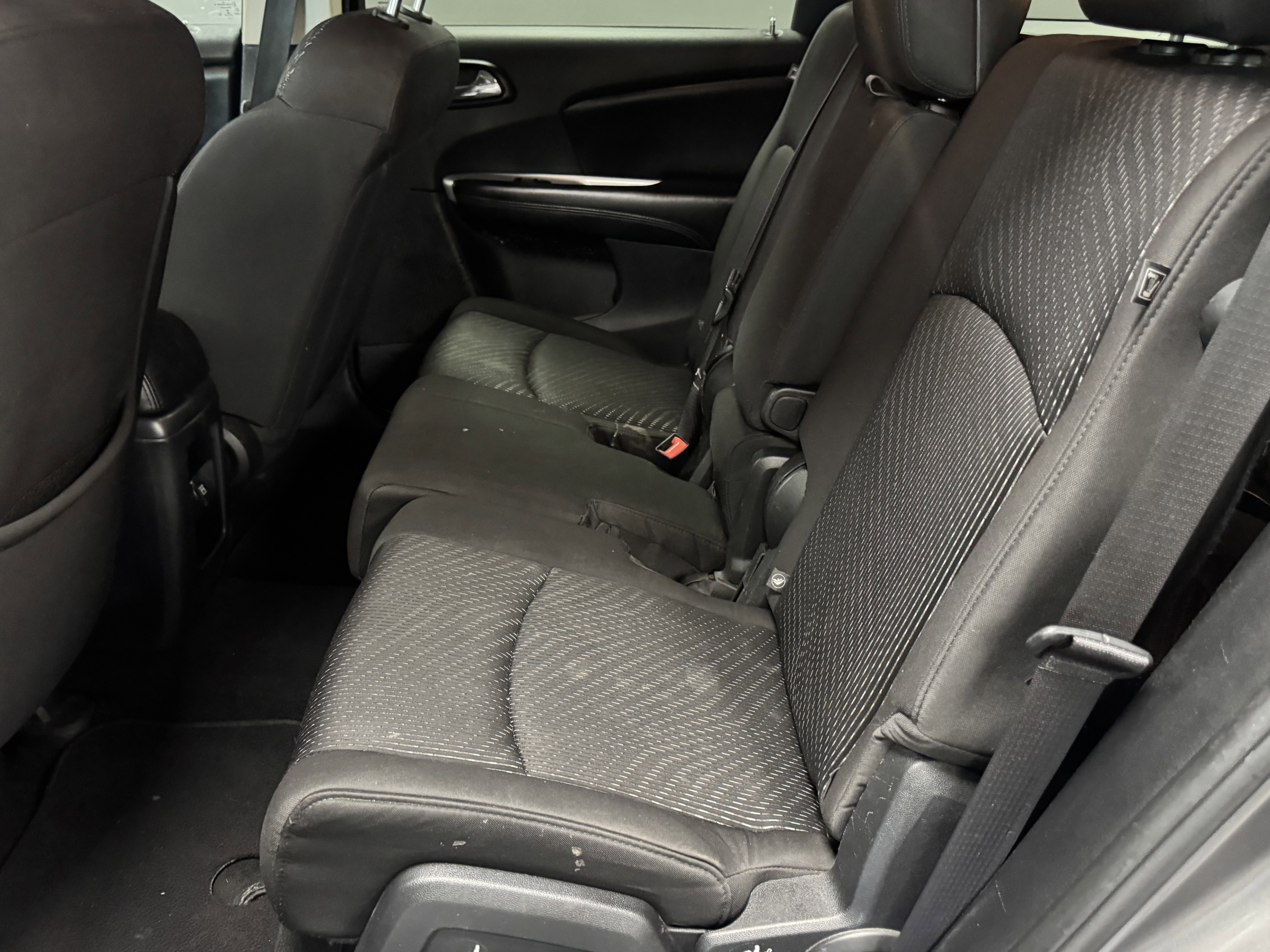 Used 2013 Dodge Journey SXT w/ Flexible Seating Group image 10