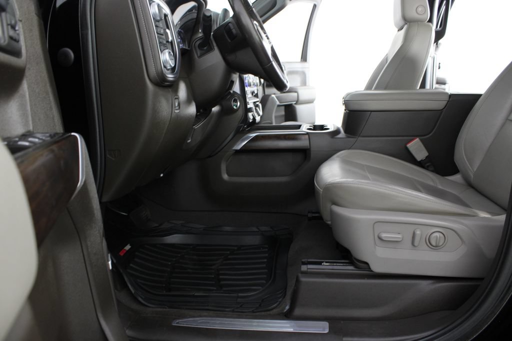 Used 2020 GMC Sierra 1500 SLT w/ SLT Premium Package AWD/4WD image 17