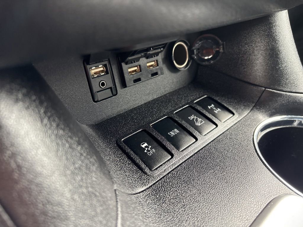 Used 2019 Toyota Highlander XLE image 25