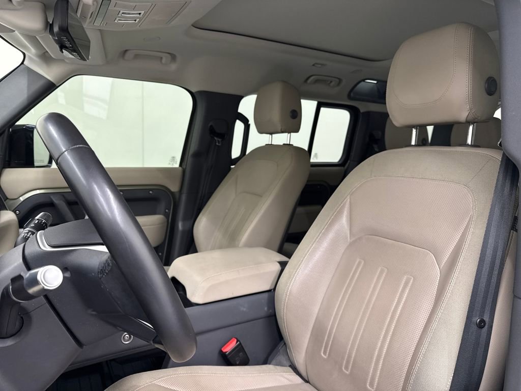 Used 2020 Land Rover Defender 110 SE image 16